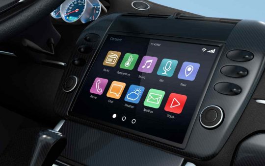 touchscreen - Depositphotos.com - giornalemotori.it