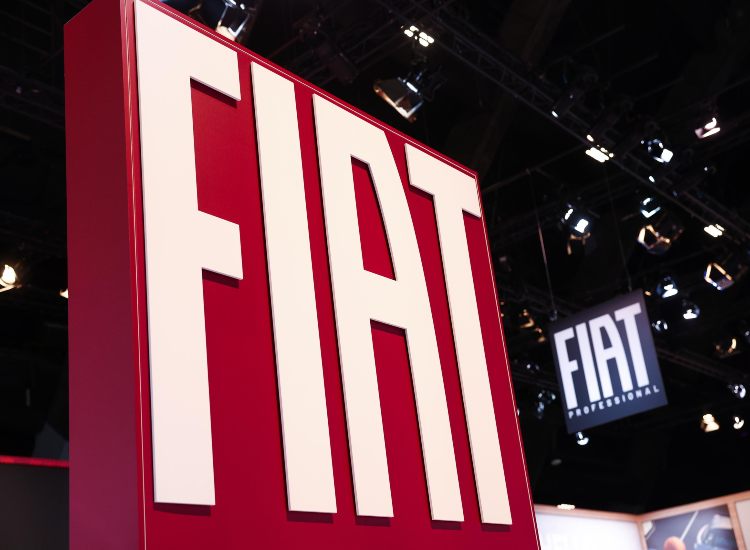 Il logo di Fiat, tra i marchi di Stellantis - fonte Ansa Foto - giornalemotori.it