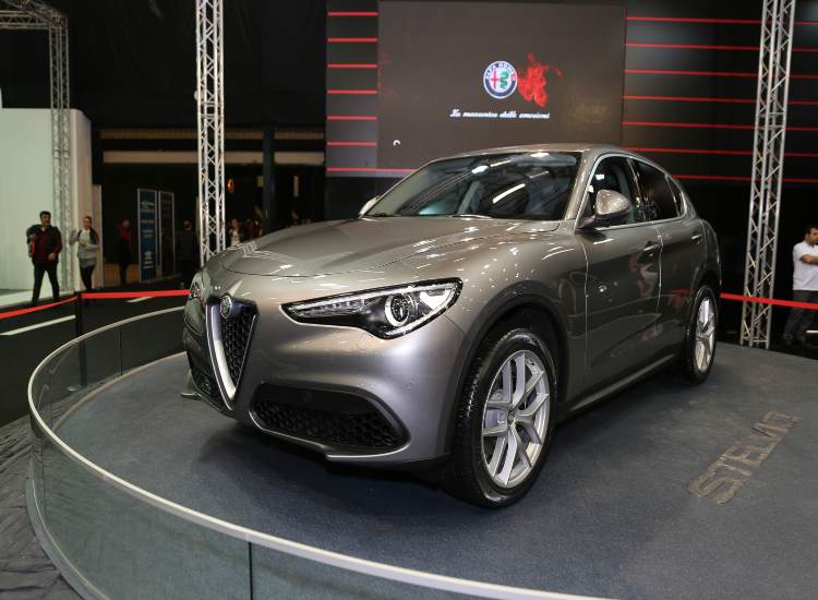 Un modello di Alfa Romeo Stelvio - fonte depositphotos.com - giornalemotori.it