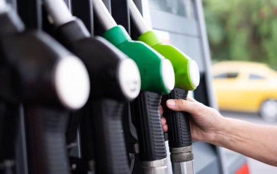 Accise sulla benzina, ecco la storica decisione del governo - fonte stock.adobe - giornalemotori.it