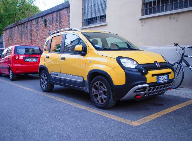 La Fiat Panda Van è in offerta - fonte stock.adobe - giornalemotori.it