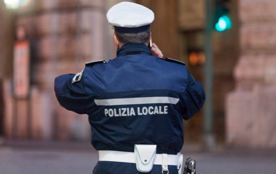 Polizia, la multa record da 120.000 euro - fonte stock.adobe - giornalemotori.it