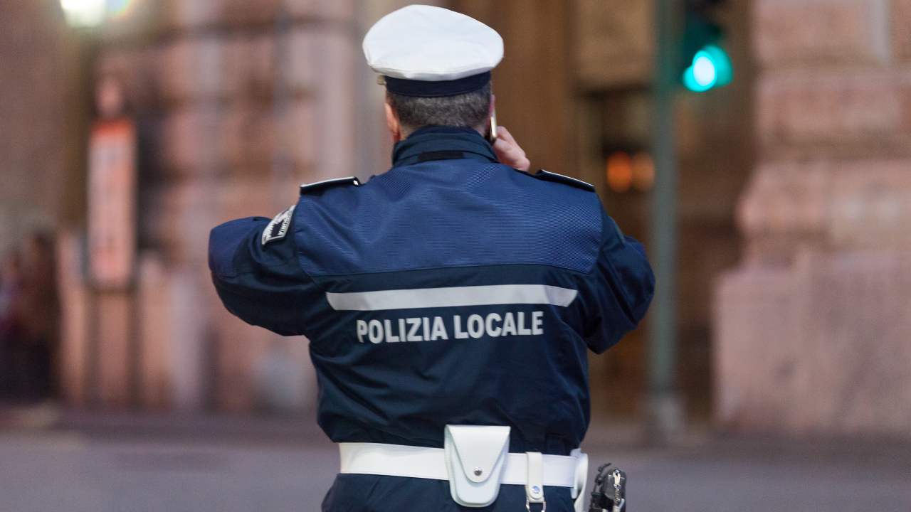Polizia, la multa record da 120.000 euro - fonte stock.adobe - giornalemotori.it