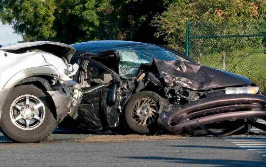 Un crash test a 150 chilometri orari - fonte depositphotos.com - giornalemotori.it