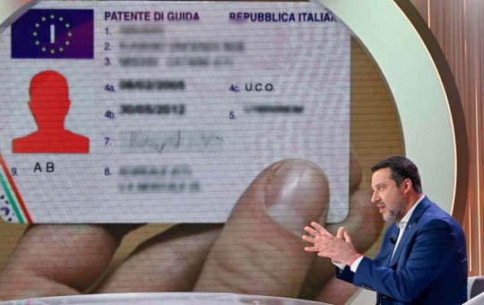 Il ministro Salvini e il ritiro della patente - fonte Ansa Foto - giornalemotori.it