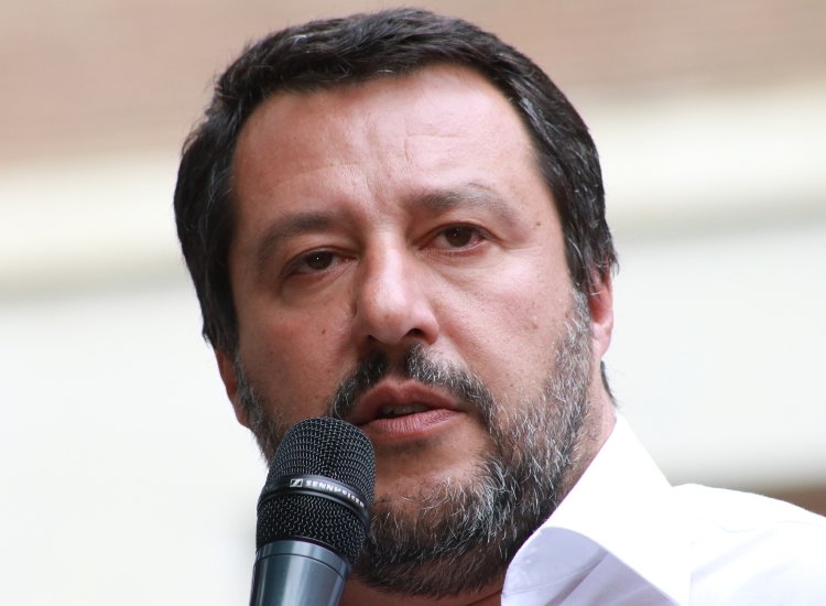 Il ministro delle infrastrutture e dei trasporti Matteo Salvini - fonte depositphotos.com - giornalemotori.it