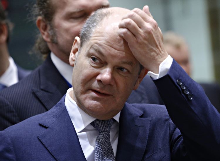 Olaf Scholz, cancelliere della Germania - fonte depositphotos.com - giornalemotori.it