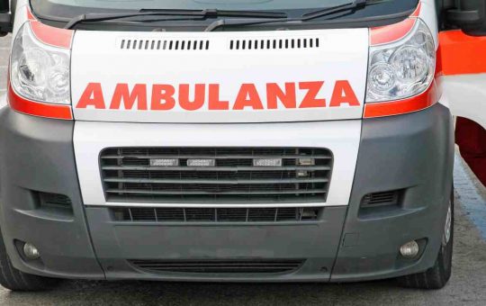 Tragedia dopo l'incidente al casello di Rosignano - fonte stock.adobe - giornalemotori.it