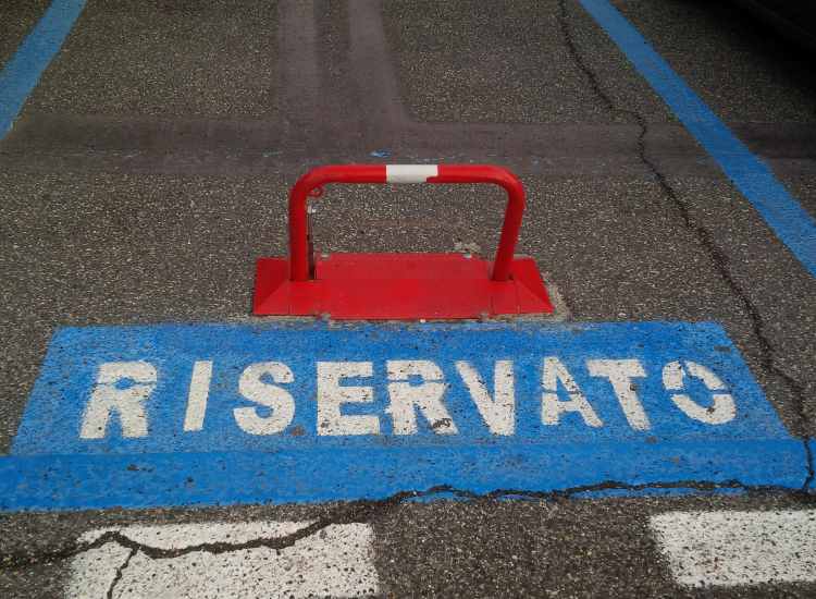 Reserved parking - Source Stock.adobe - ufficiomotori.it