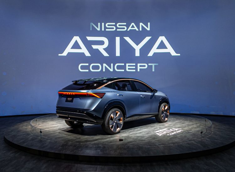 Una Nissan Ariya in esposizione - fonte depositphotos.com - giornalemotori.it