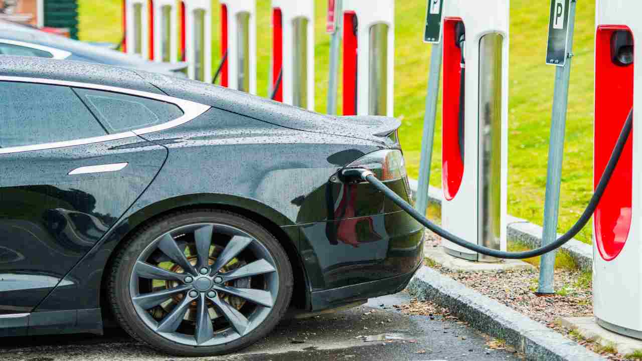 Le auto elettriche nascondono un tesoro - fonte depositphotos.com - giornalemotori.it