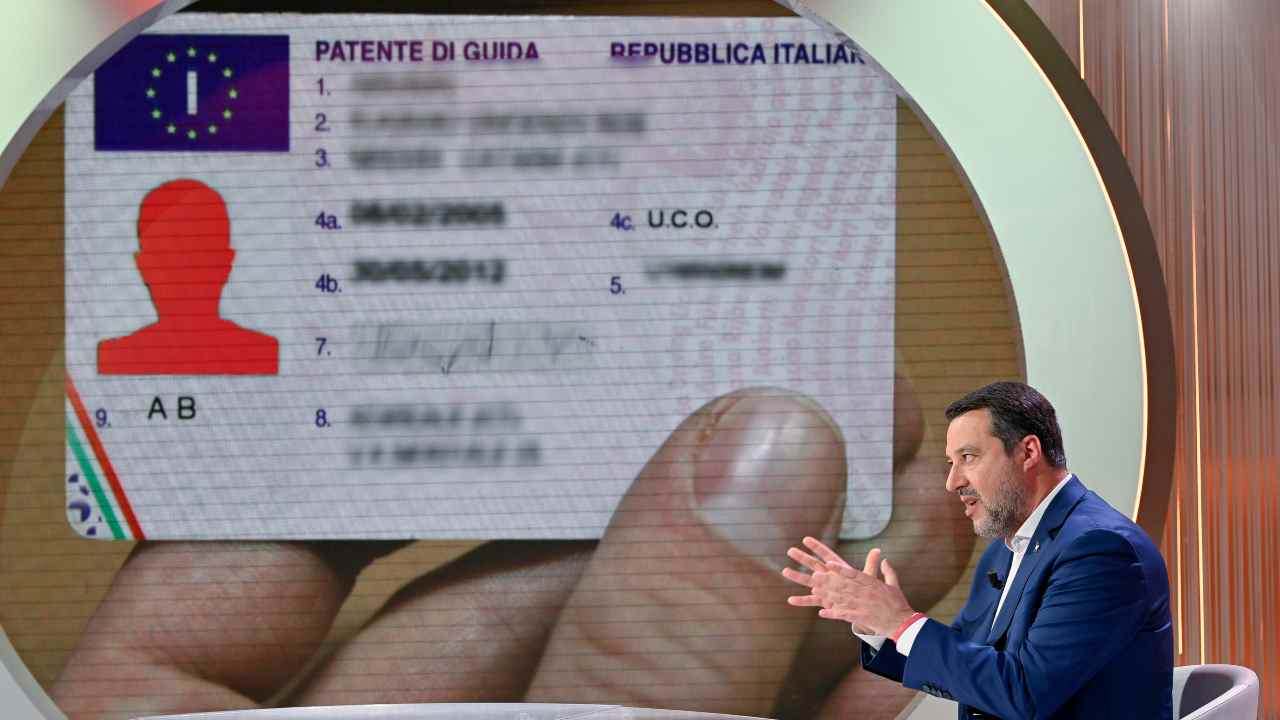 Dal governo il bonus patente fino a 2.500 euro - fonte Ansa Foto - giornalemotori.it