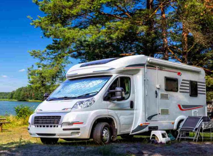 Vacanze ad agosto in camper - fonte iStock - giornalemotori.it