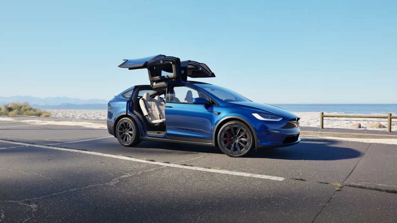 La Tesla in stile Ritorno al Futuro - fonte Tesla - giornalemotori.it