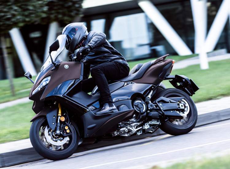 Yamaha T-Max Tech Max - fonte Yamaha - giornalemotori.it