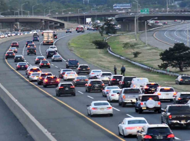 Auto nel traffico - fonte iStock - giornalemotori.it