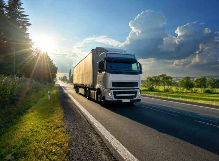 Camion, la multa da record - fonte stock.adobe - giornalemotori.it