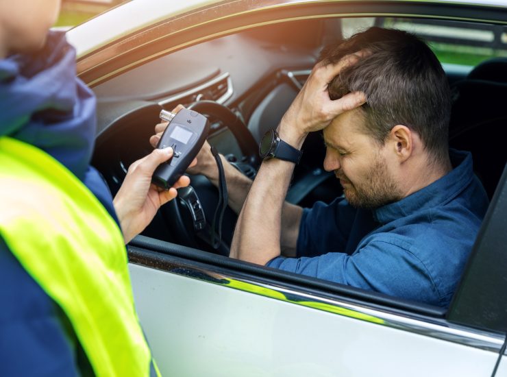 Guida in stato di ebbrezza - fonte iStock - giornalemotori.it