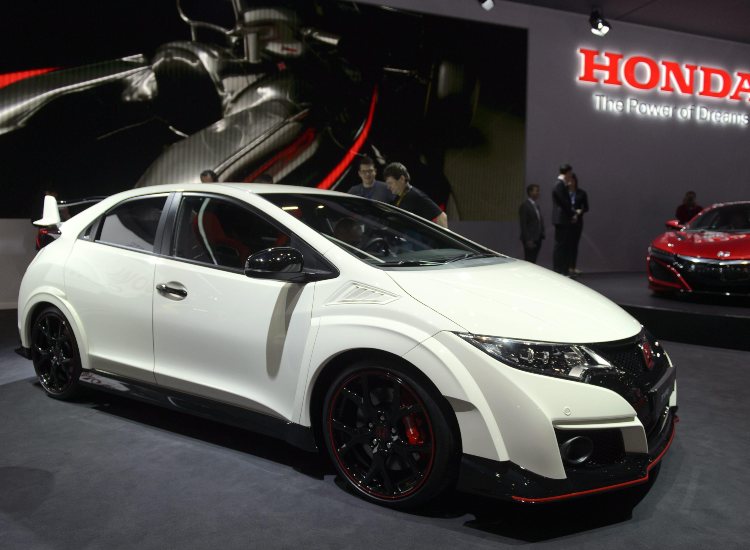 Una Honda Civic Type R come quella di John Cena - fonte Ansa Foto - giornalemotori.it