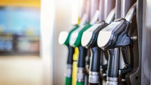 Benzina, aumentano le accise - fonte stock.adobe - giornalemotori.it