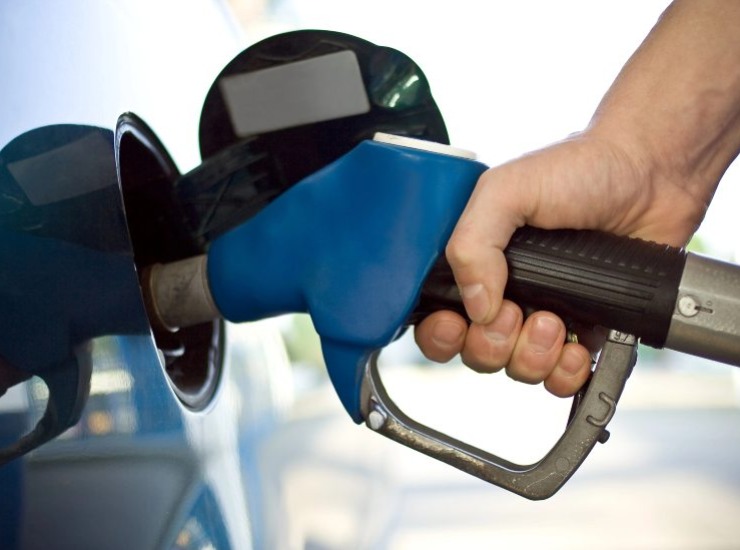 Benzina e accise, le cause - fonte depositphotos.com - giornalemotori.it