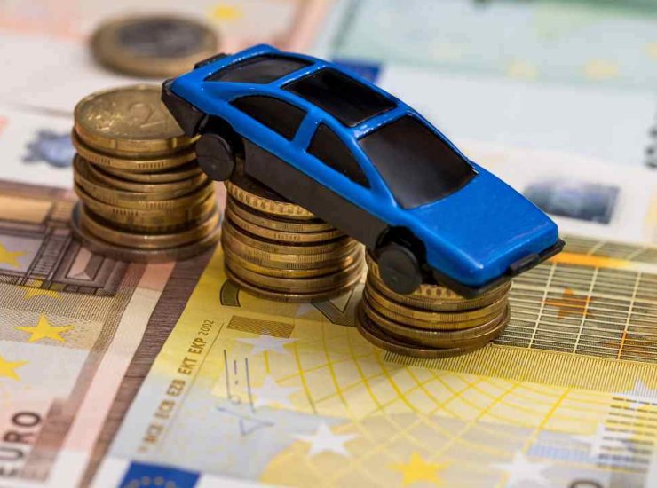 Come avere lo sconto sul bollo auto - fonte depositphotos.com - giornalemotori.it