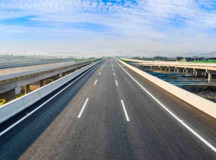 Un tratto dell'autostrada in Italia - fonte Corporate+ - giornalemotori.it