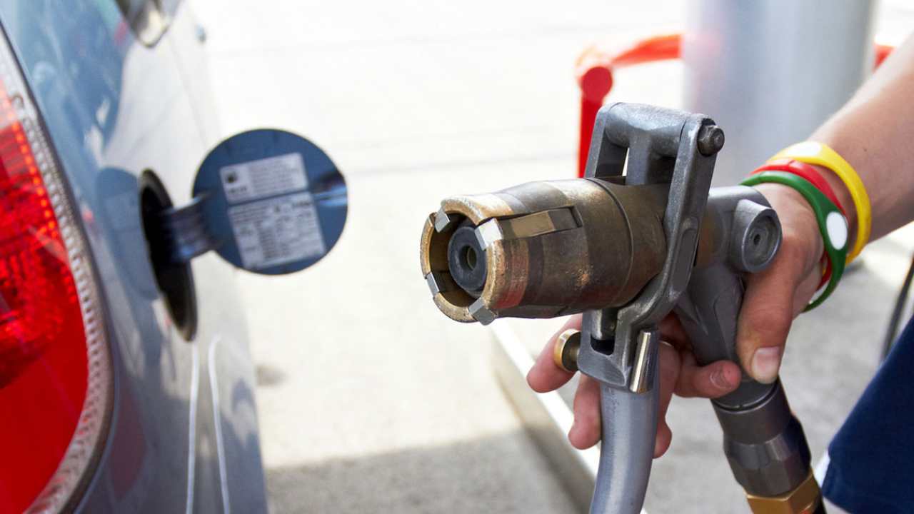 Gpl a confronto con benzina e diesel, qual è la verità - fonte depositphotos.com - giornalemotori.it