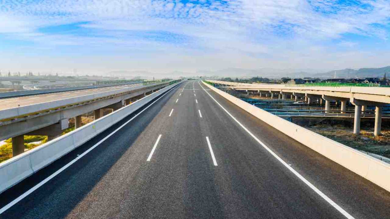 Autostrada, scatta il nuovo obbligo - fonte Corporate+ - giornalemotori.it