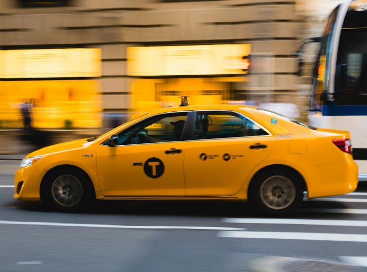 Un taxi - fonte Pexels - giornalemotori.it