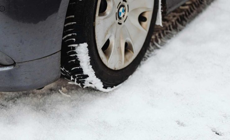 Cosa succede se non cambi le gomme invernali 